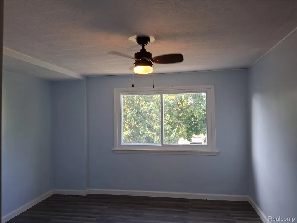1292 Howard Street Genesee Charter Township, MI 48458