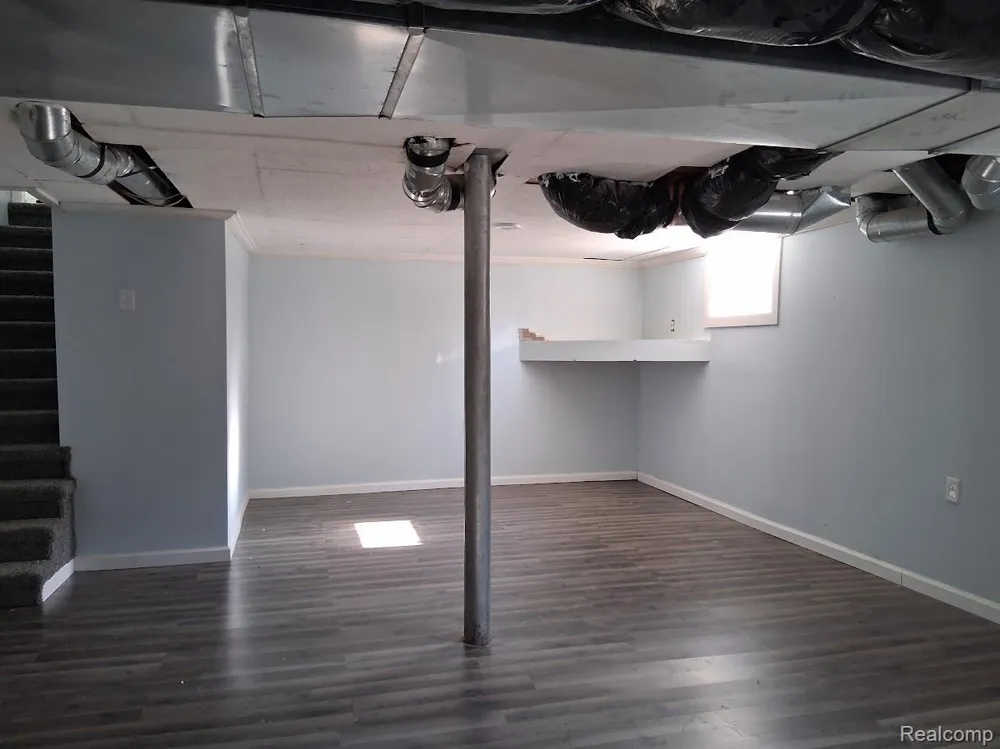 1292 Howard Street Genesee Charter Township, MI 48458