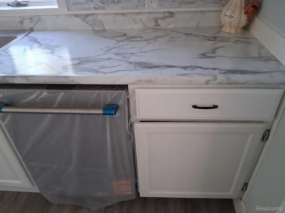 1292 Howard Street Genesee Charter Township, MI 48458