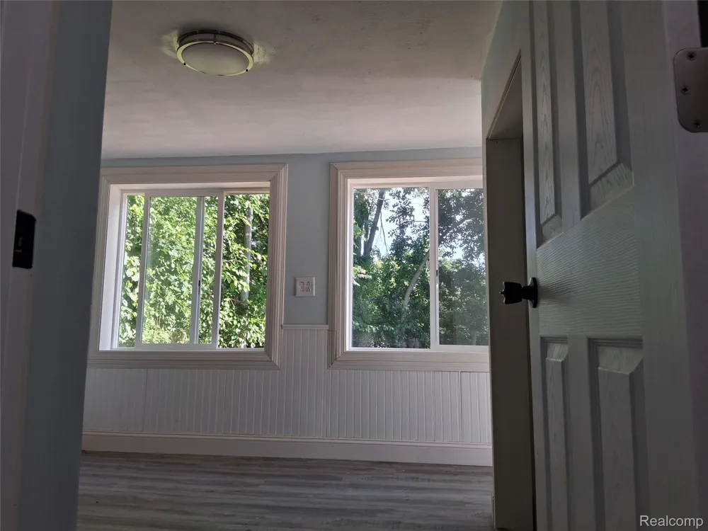 1292 Howard Street Genesee Charter Township, MI 48458