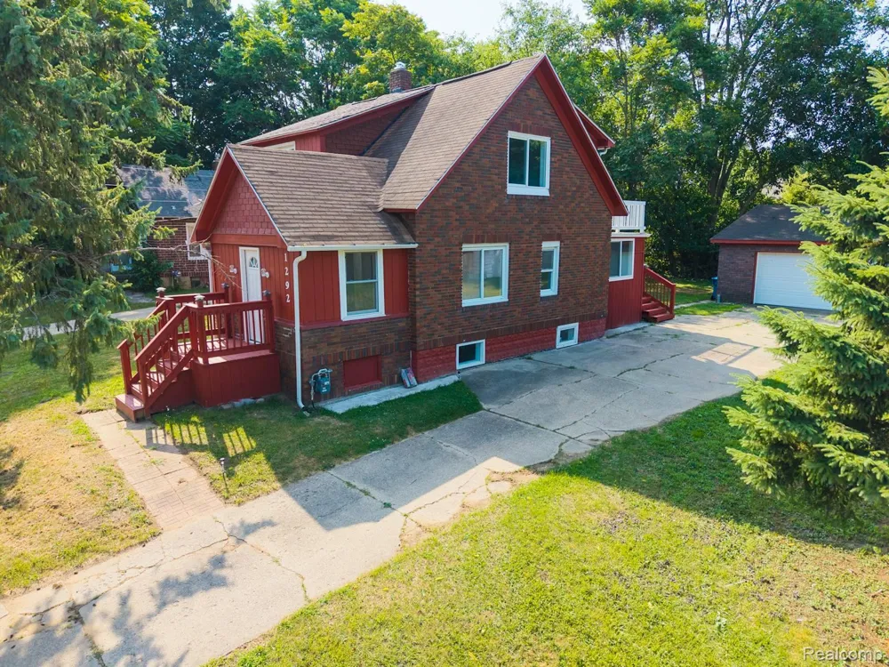 1292 Howard Street Genesee Charter Township, MI 48458
