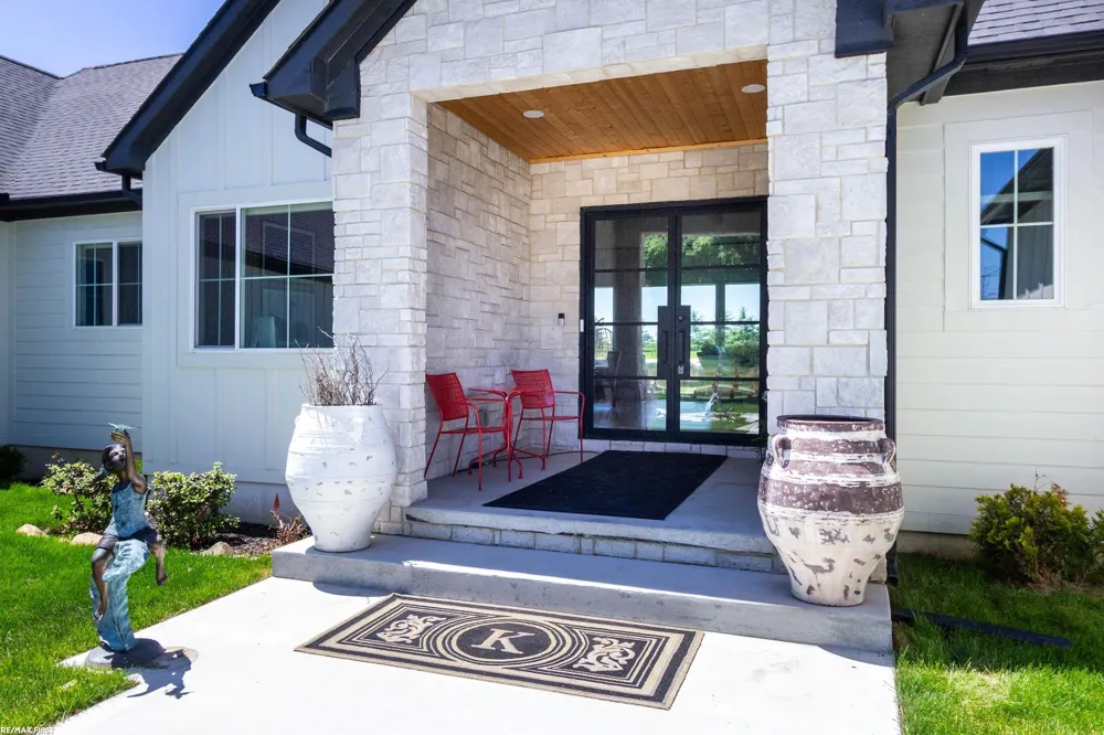 65855 Mound Road Washington Township, MI 48095
