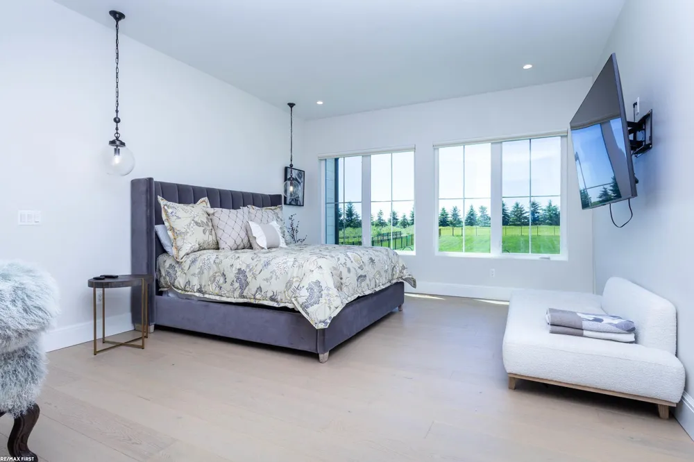 65855 Mound Road Washington Township, MI 48095