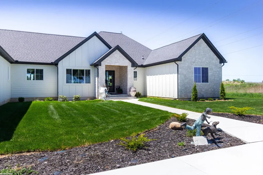 65855 Mound Road Washington Township, MI 48095