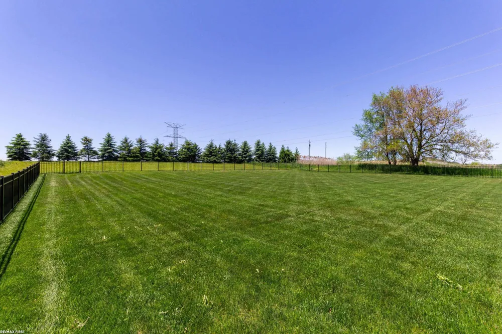 65855 Mound Road Washington Township, MI 48095