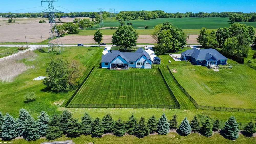 65855 Mound Road Washington Township, MI 48095