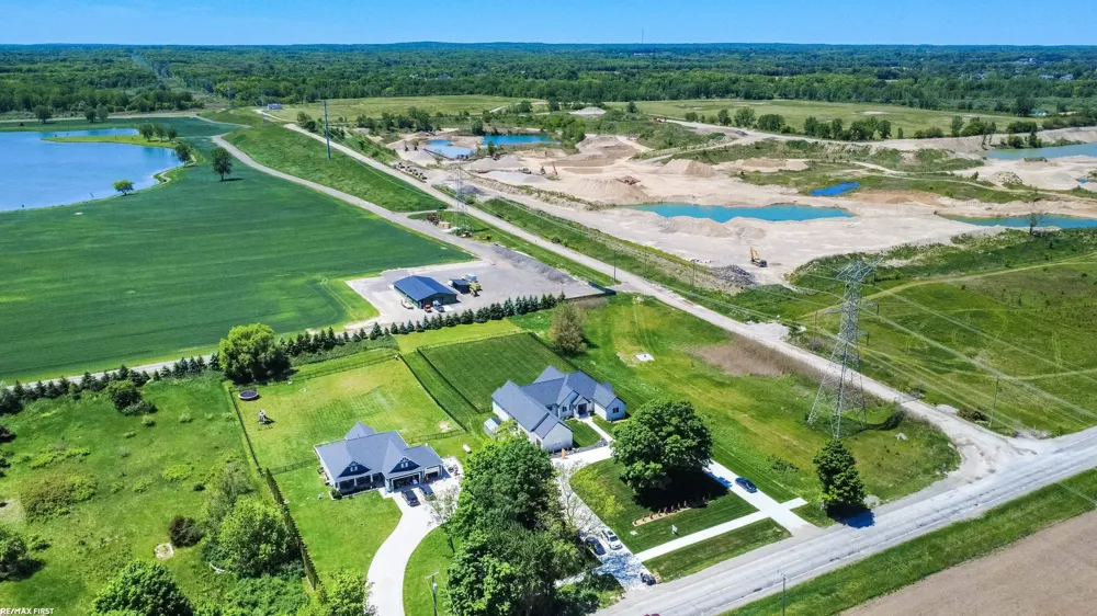 65855 Mound Road Washington Township, MI 48095