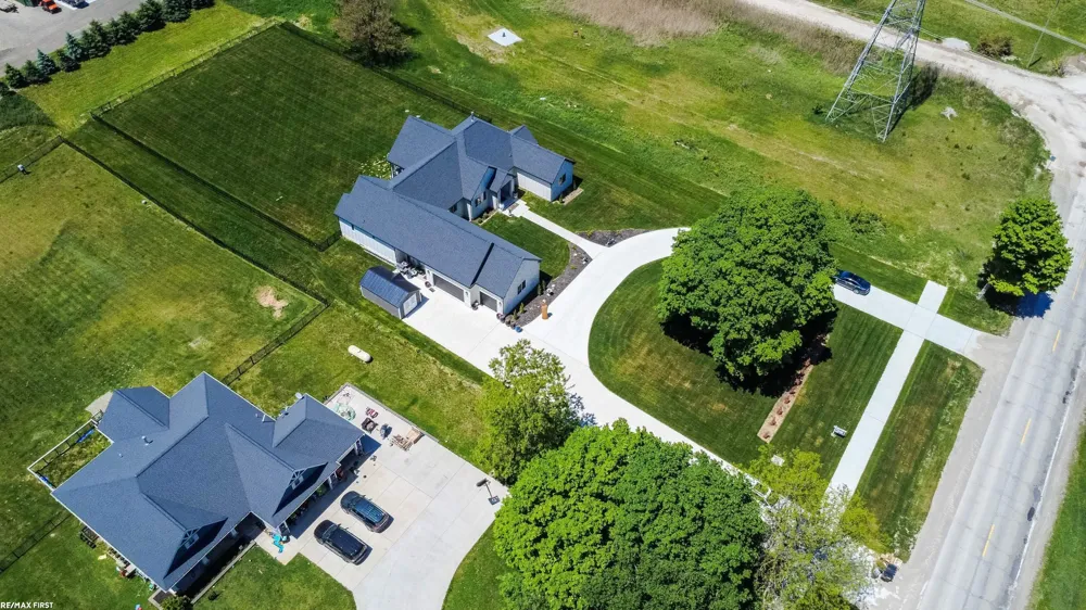 65855 Mound Road Washington Township, MI 48095