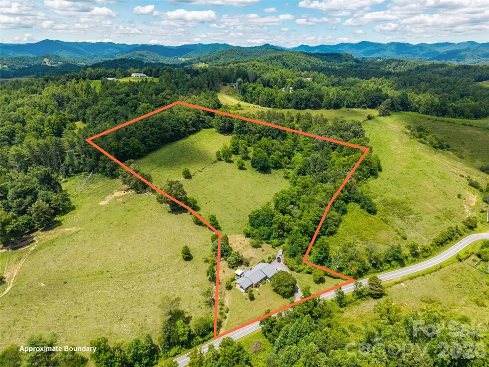 737 Tillery Branch Road Marshall, NC 28753