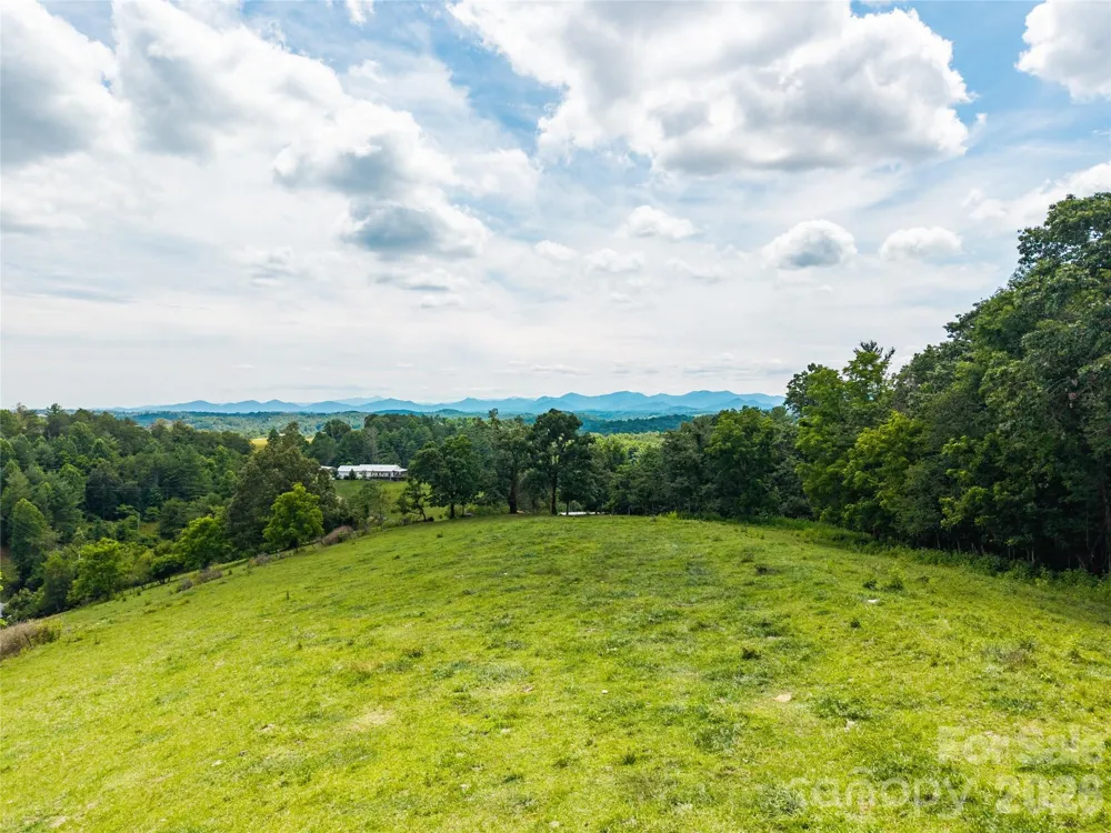 737 Tillery Branch Road Marshall, NC 28753