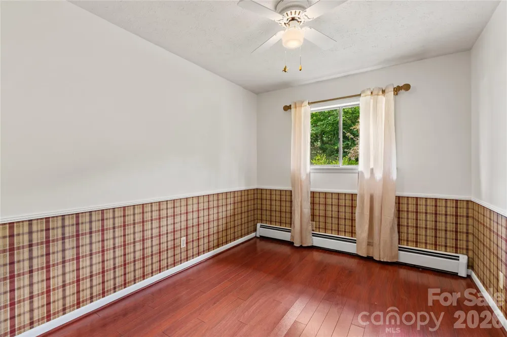 737 Tillery Branch Road Marshall, NC 28753