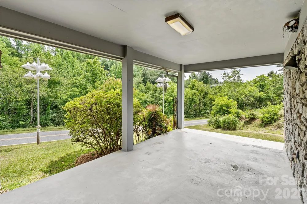 737 Tillery Branch Road Marshall, NC 28753