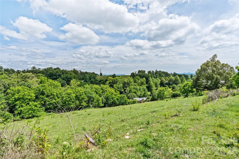737 Tillery Branch Road Marshall, NC 28753