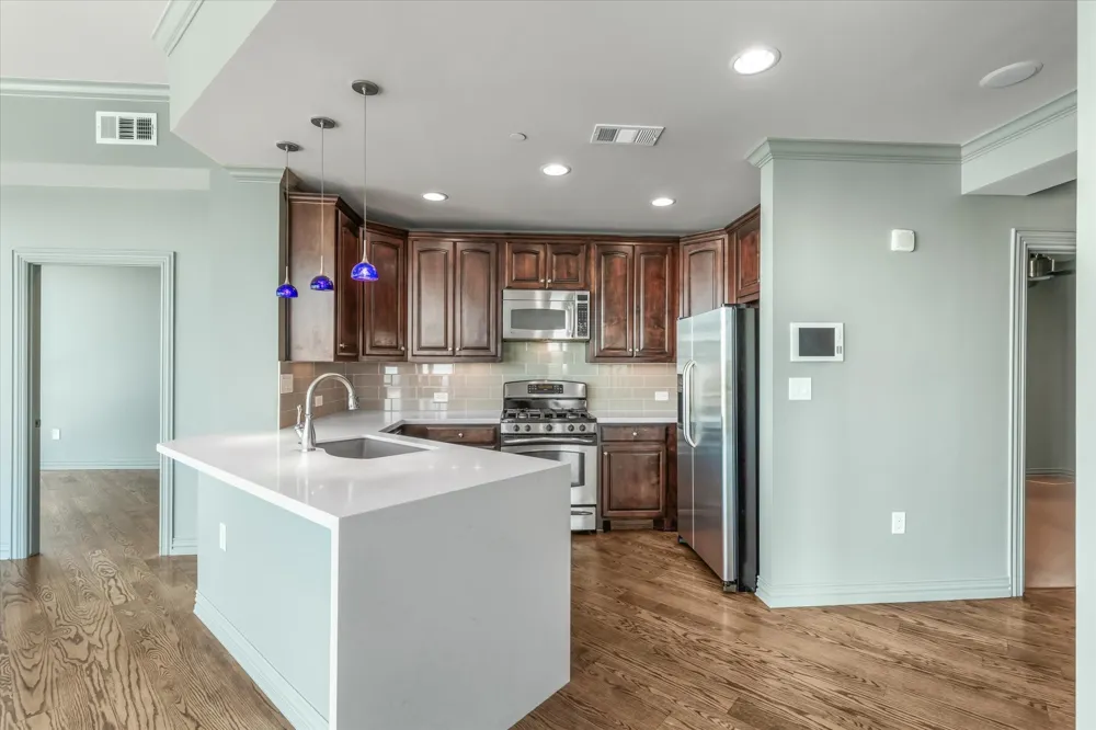500 Throckmorton Street #2004 Fort Worth, TX 76102