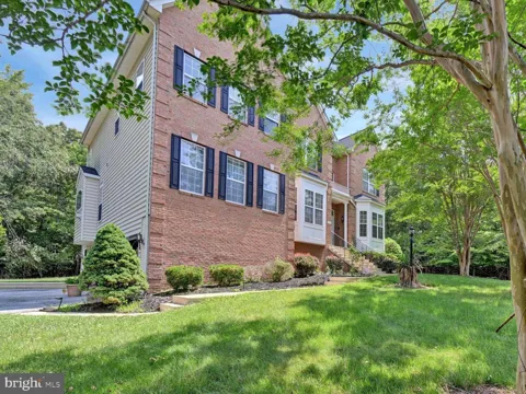 7980 NORWICH COURT