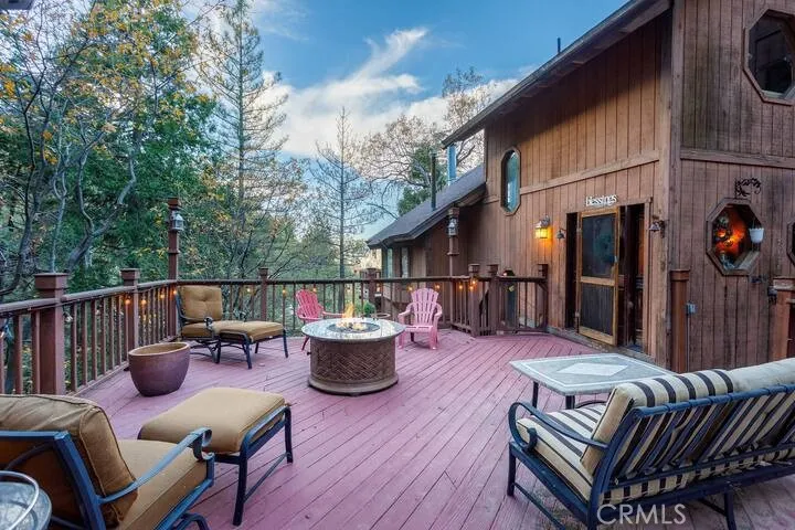723 Bergschrund Crestline, CA 92325
