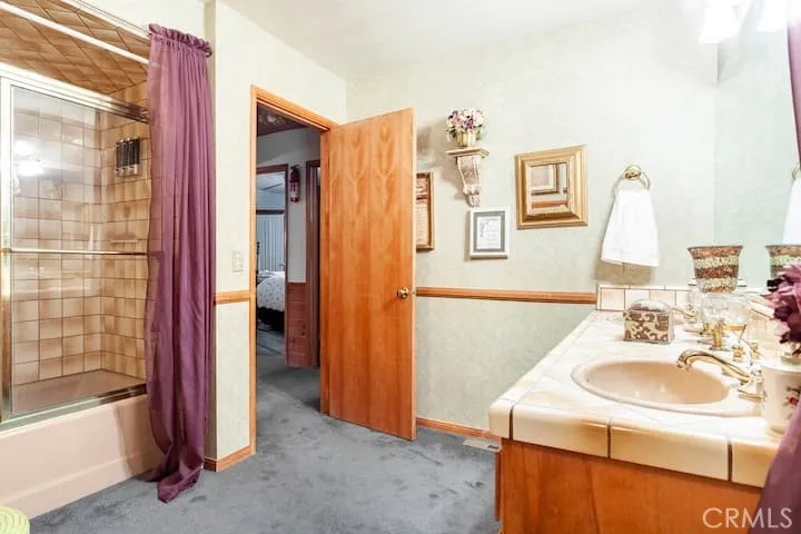 723 Bergschrund Crestline, CA 92325