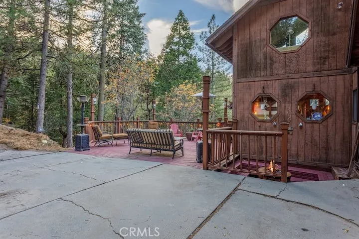 723 Bergschrund Crestline, CA 92325