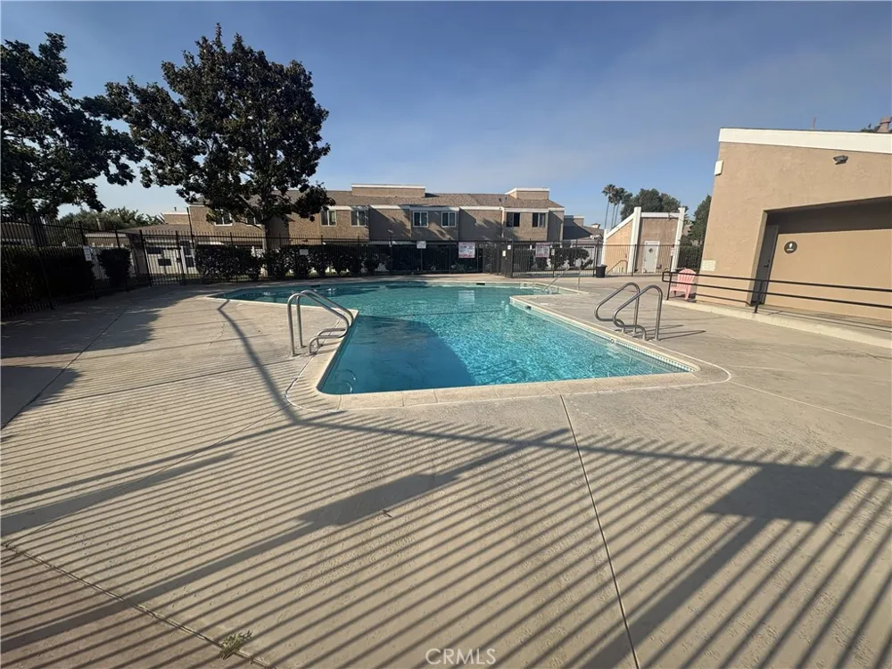 44579 La Paz Temecula, CA 92592