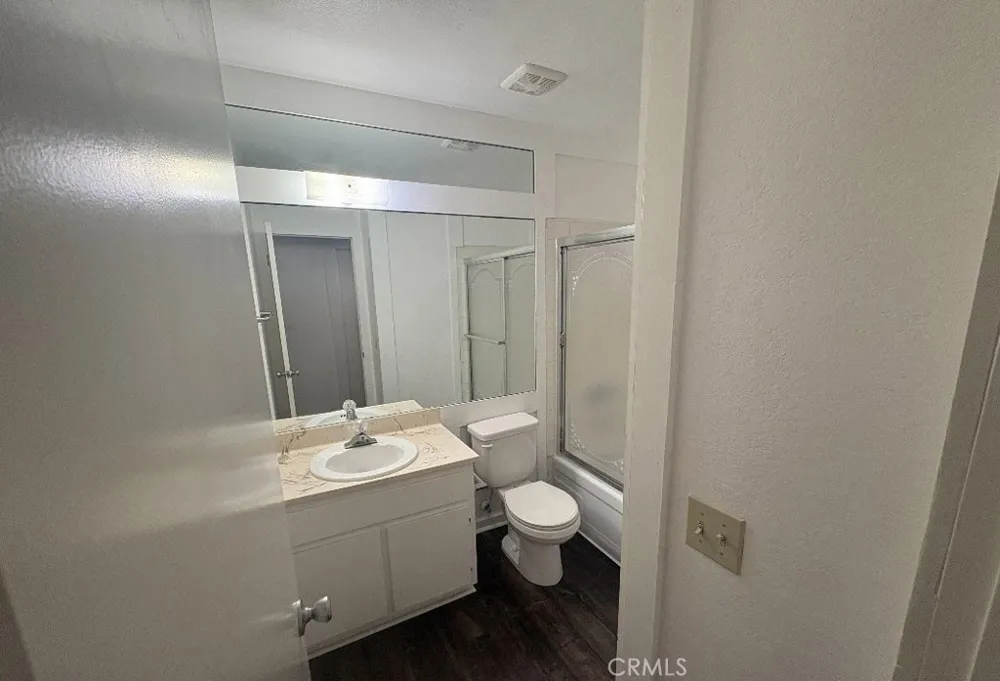 44579 La Paz Temecula, CA 92592