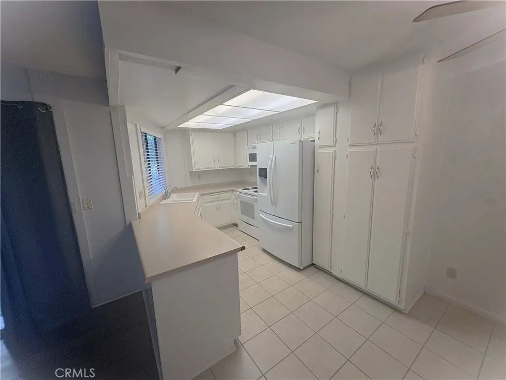 44579 La Paz Temecula, CA 92592
