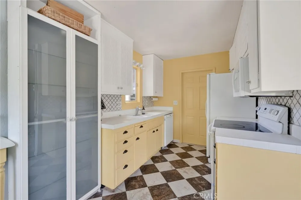 12668 Shoreview Clearlake Oaks, CA 95423