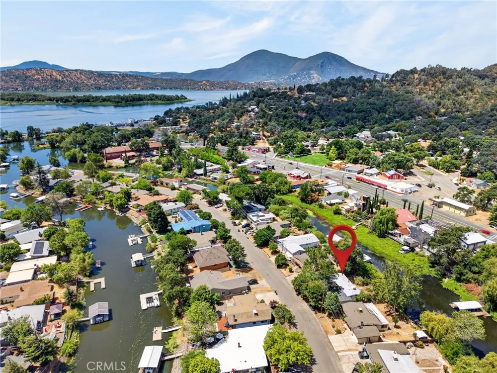 12668 Shoreview Clearlake Oaks, CA 95423