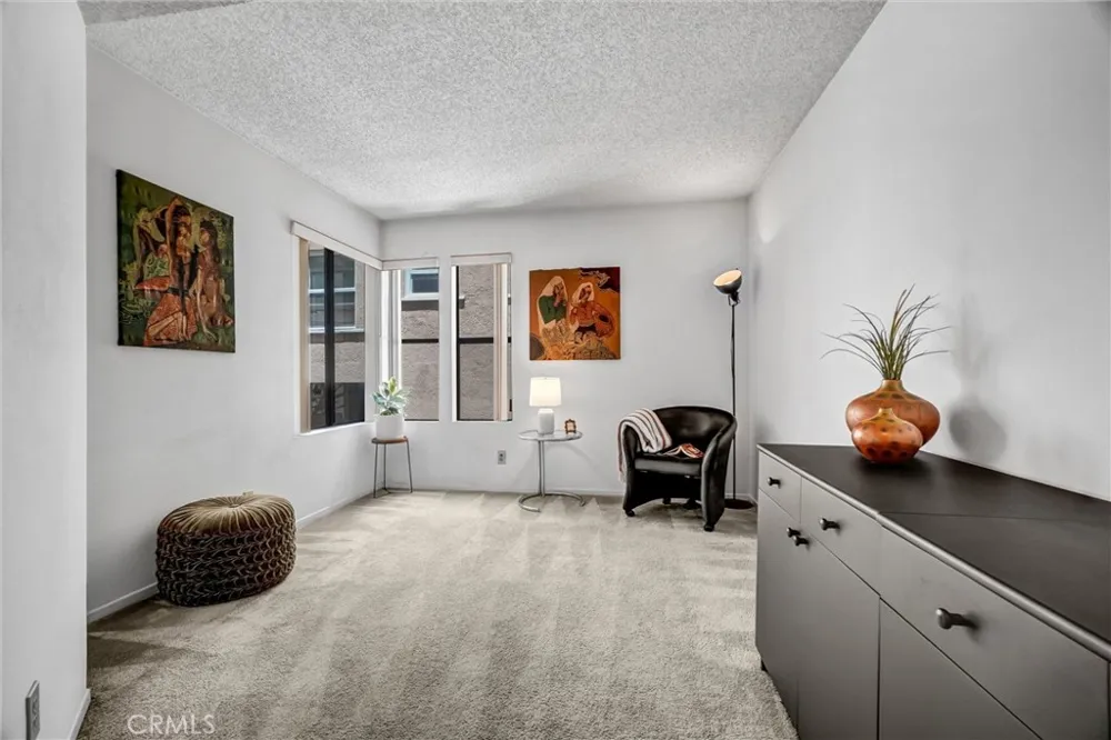 35 Linden Ave Unit 304 Long Beach, CA 90802