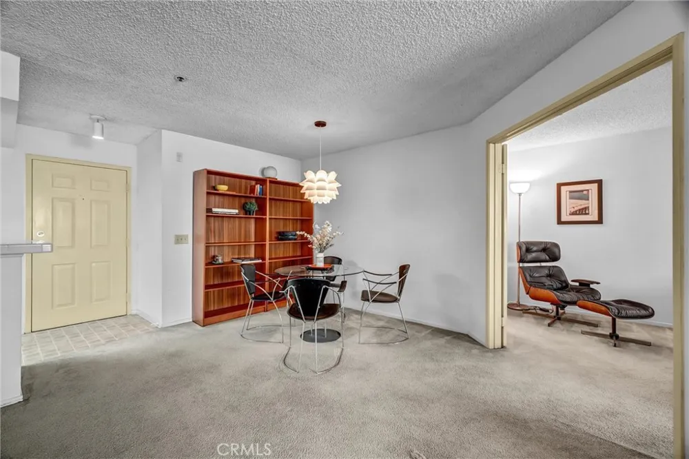 35 Linden Ave Unit 304 Long Beach, CA 90802