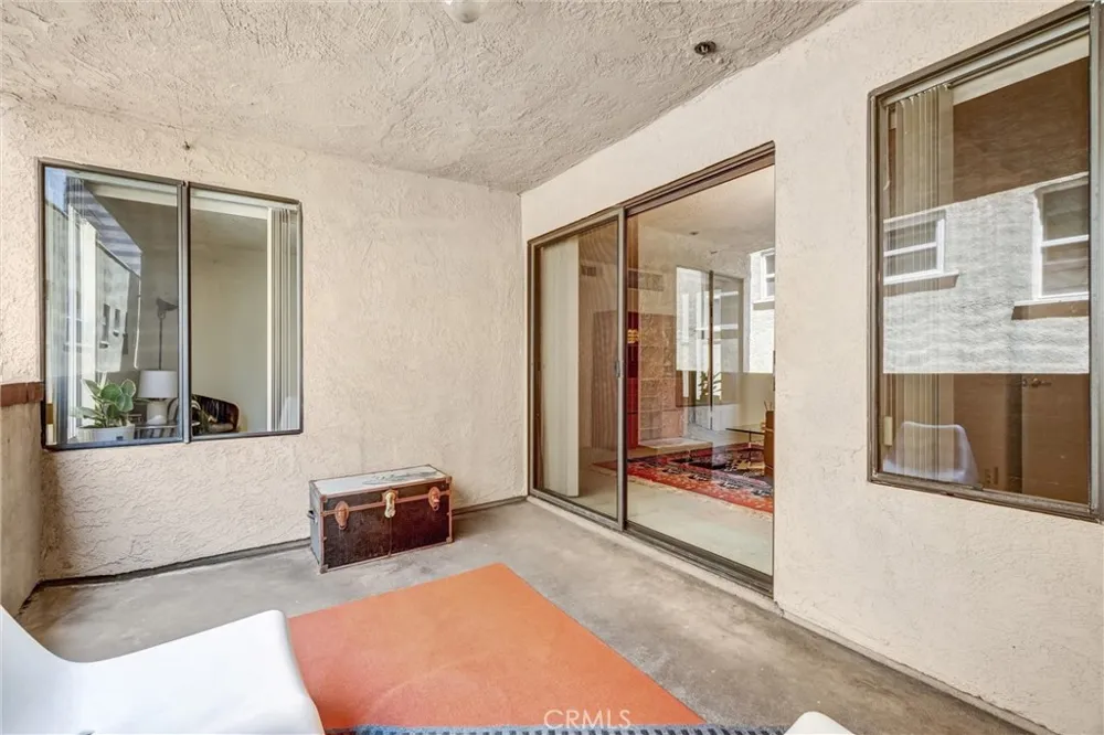 35 Linden Ave Unit 304 Long Beach, CA 90802