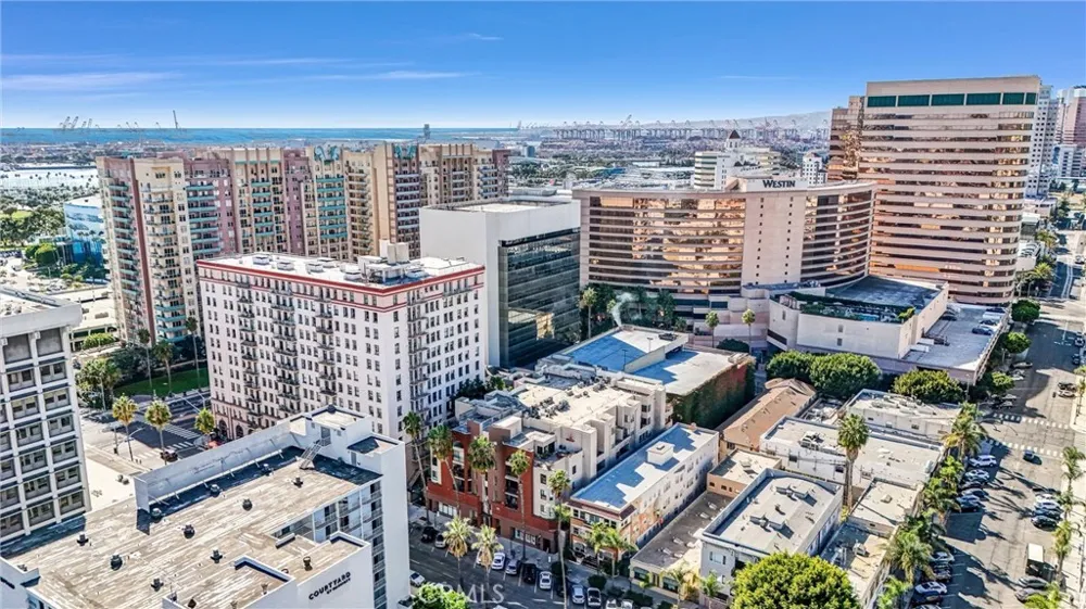 35 Linden Ave Unit 304 Long Beach, CA 90802