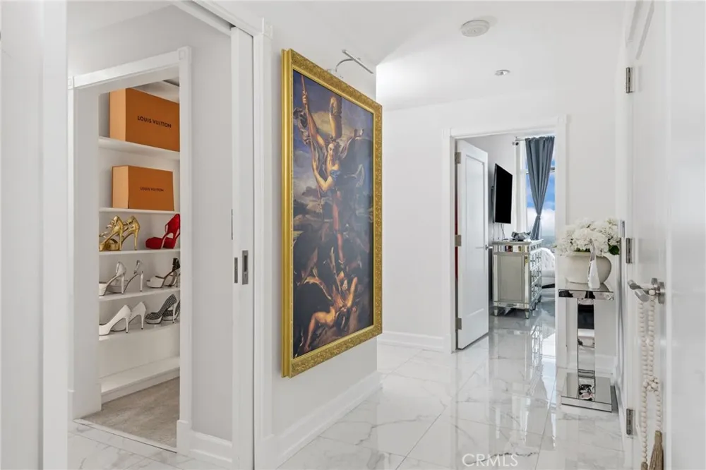 900 W Olympic Boulevard #30A Los Angeles, CA 90015