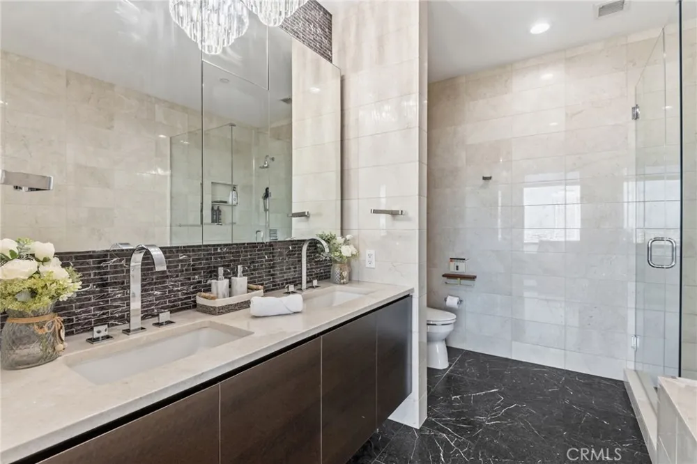 900 W Olympic Boulevard #30A Los Angeles, CA 90015