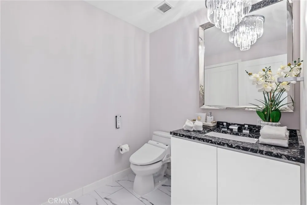 900 W Olympic Boulevard #30A Los Angeles, CA 90015