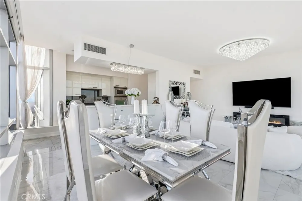 900 W Olympic Boulevard #30A Los Angeles, CA 90015