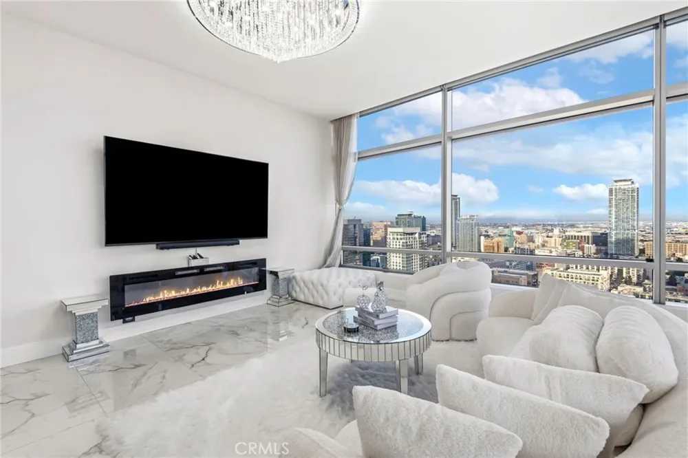 900 W Olympic Boulevard #30A Los Angeles, CA 90015