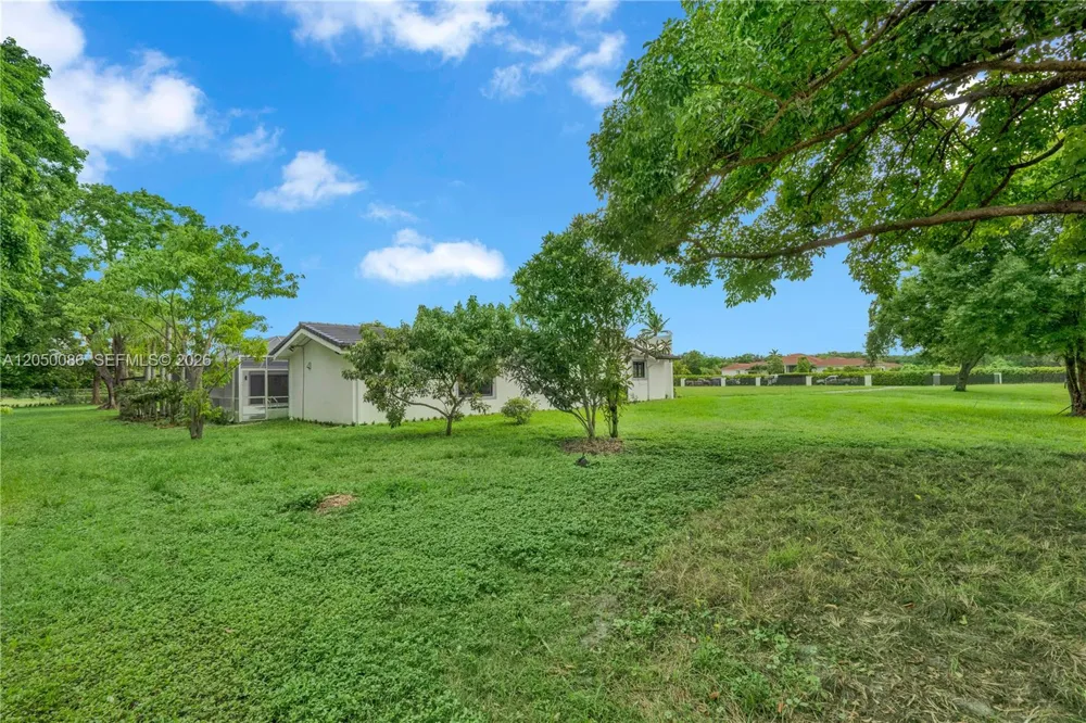 17640 SW 52nd Ct Southwest Ranches, FL 33331
