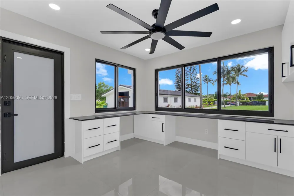 17640 SW 52nd Ct Southwest Ranches, FL 33331