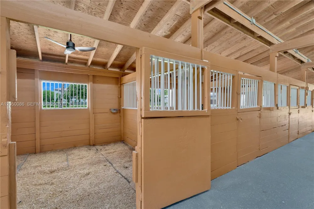 17640 SW 52nd Ct Southwest Ranches, FL 33331