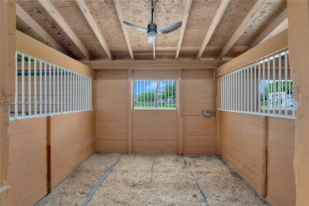 17640 SW 52nd Ct Southwest Ranches, FL 33331