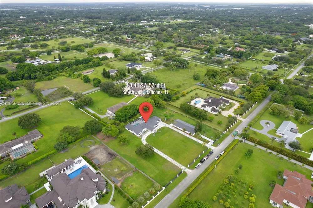 17640 SW 52nd Ct Southwest Ranches, FL 33331