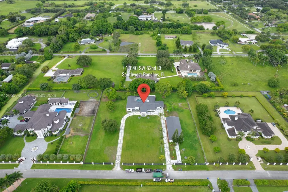 17640 SW 52nd Ct Southwest Ranches, FL 33331