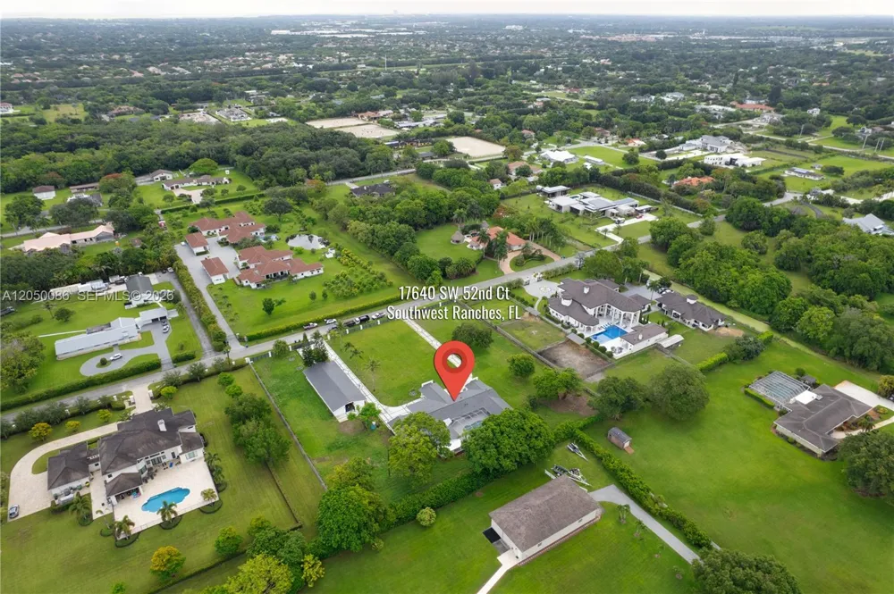 17640 SW 52nd Ct Southwest Ranches, FL 33331