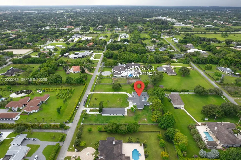 17640 SW 52nd Ct Southwest Ranches, FL 33331