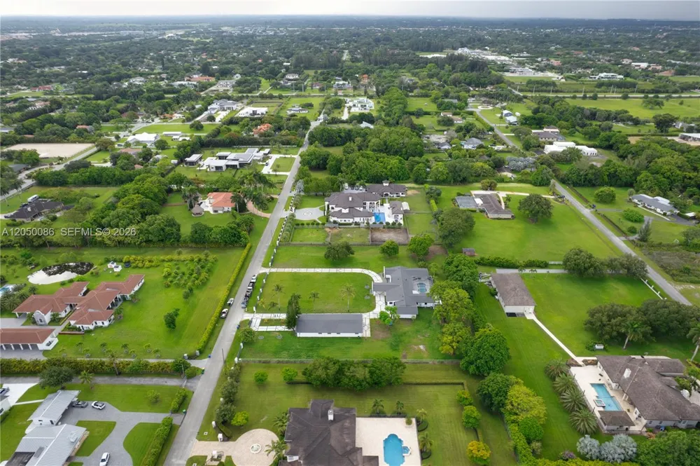 17640 SW 52nd Ct Southwest Ranches, FL 33331