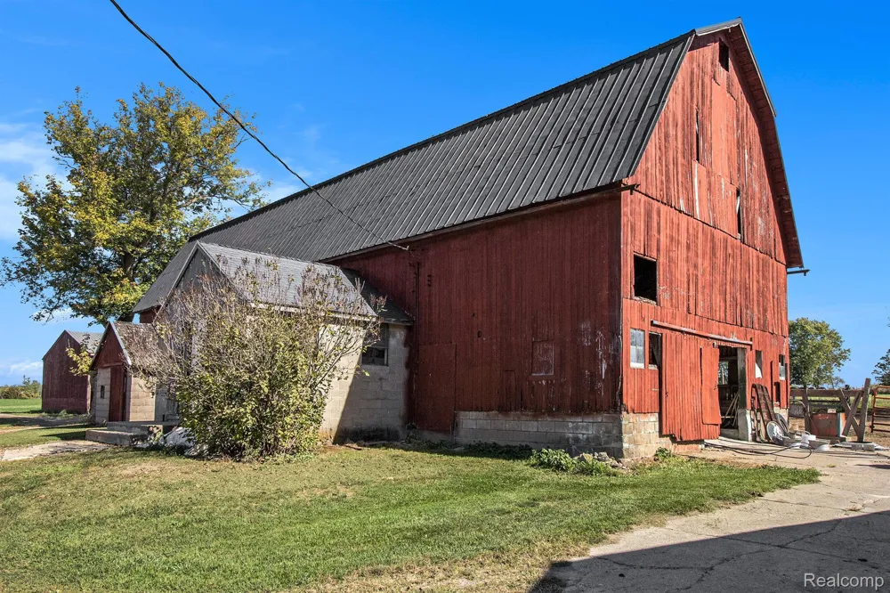 3145 Cedar Lake Road Marion Township, MI 48843