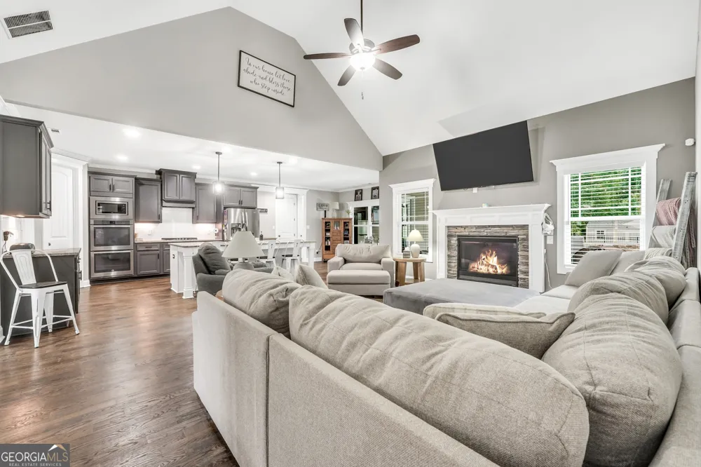 112 Gordon Oaks Way Moreland, GA 30259