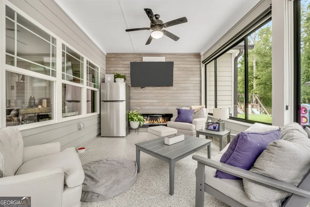 112 Gordon Oaks Way Moreland, GA 30259