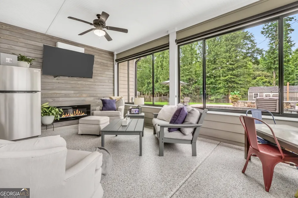 112 Gordon Oaks Way Moreland, GA 30259