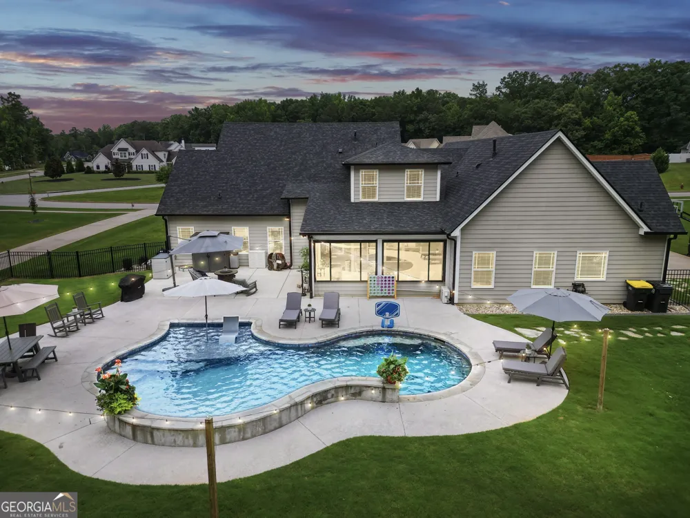 112 Gordon Oaks Way Moreland, GA 30259